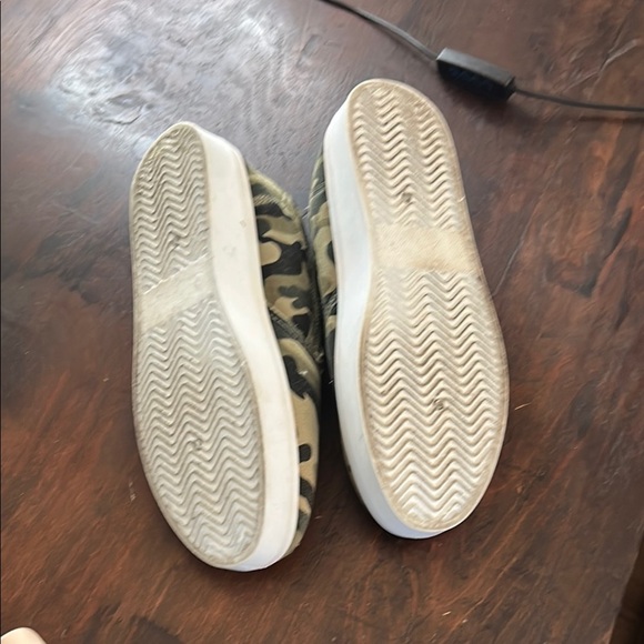 Camouflage Slip-On Sneakers with Green and Tan Canvas - Picture 3 of 4